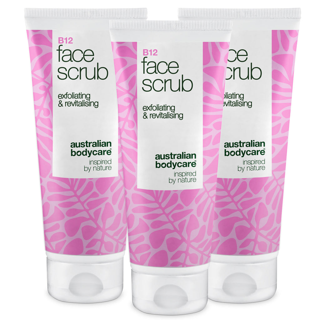 Face Scrub til mat hud – fjerner døde hudceller med B12 — Face Scrub til mat hud der mangler glød. Indeholder B12 vitamin, glykolsyre og abrikoskerner som eksfolierer og fornyer huden.