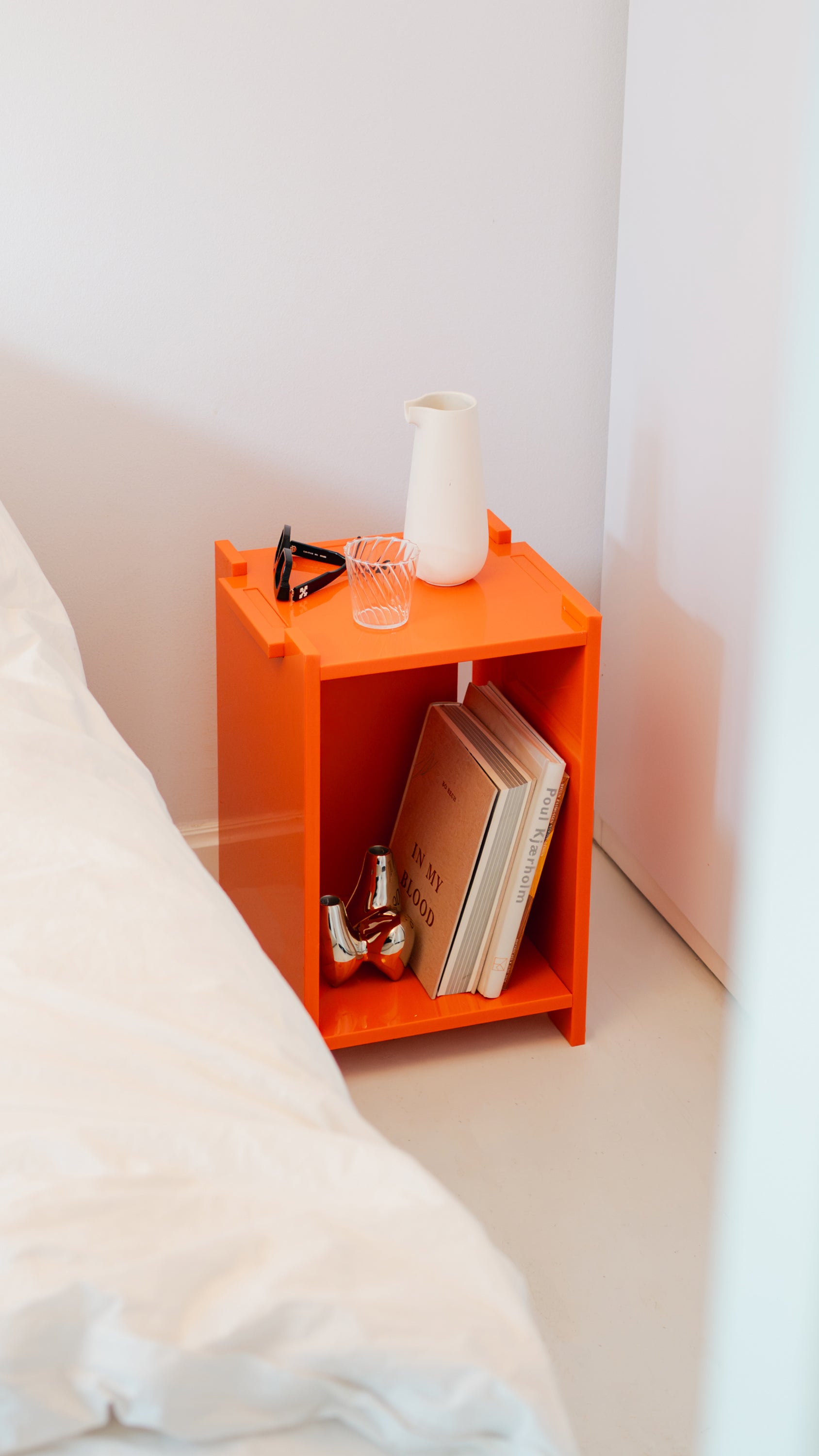 Assembly Sidetable - Orange