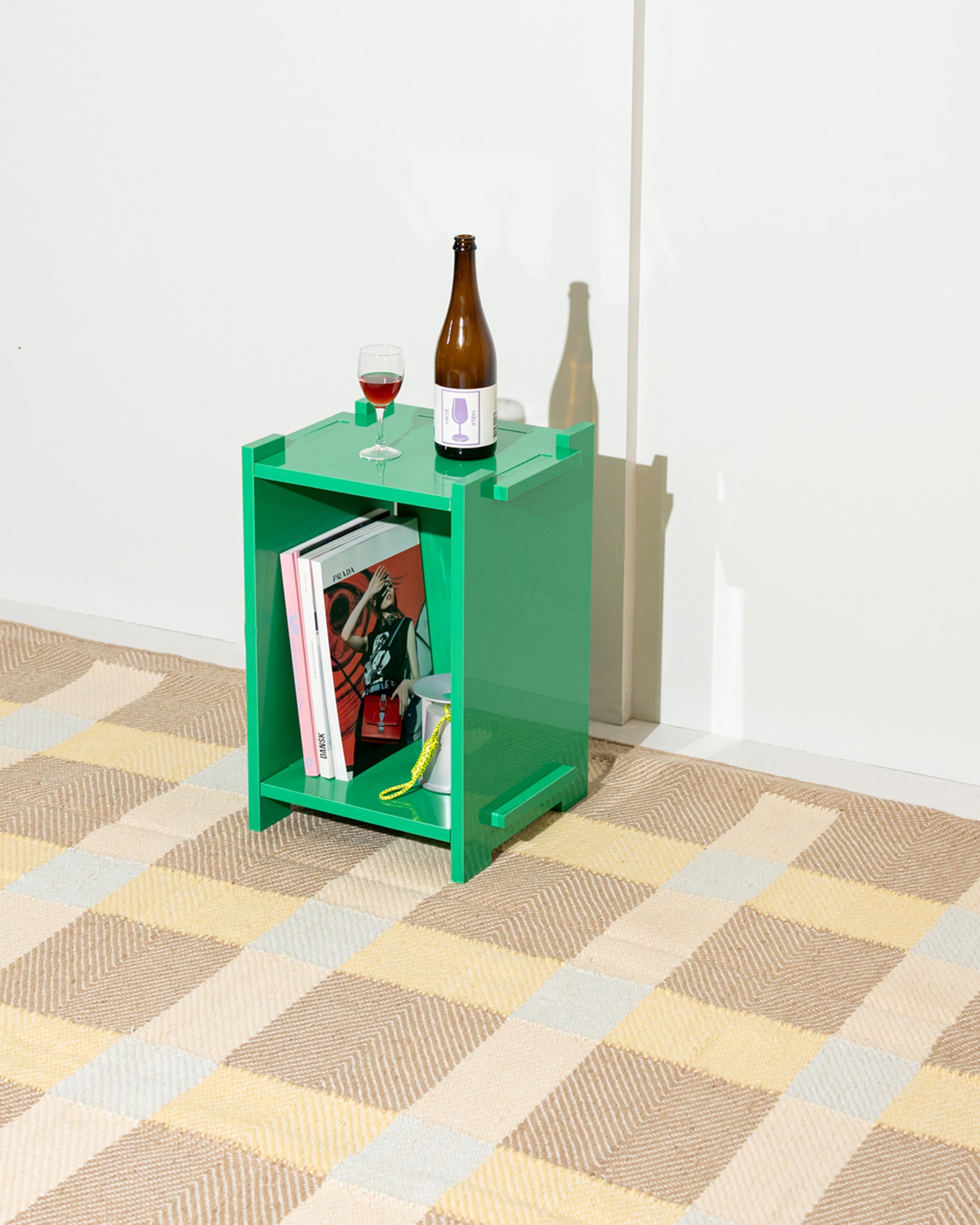 Assembly Sidetable - Green